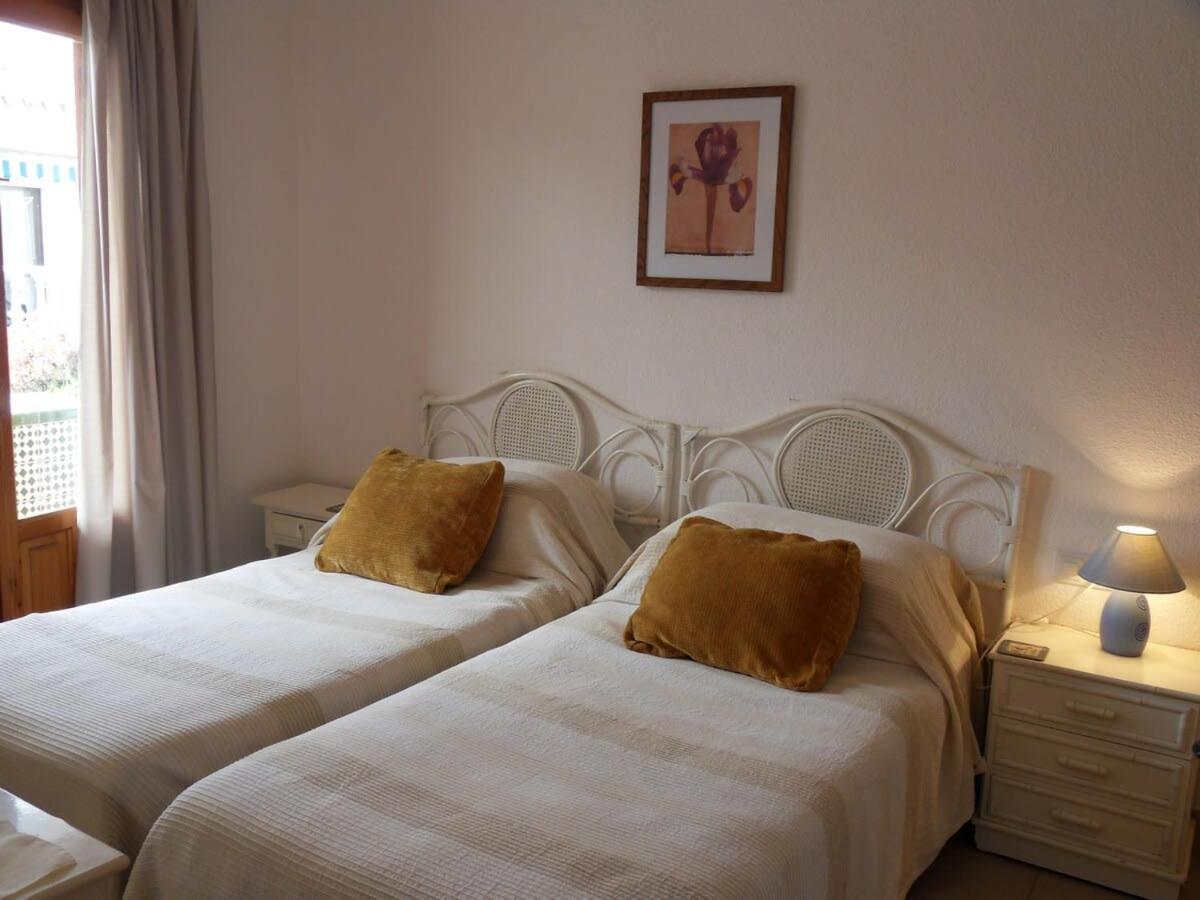 Apts Burriana Nerja Εξωτερικό φωτογραφία